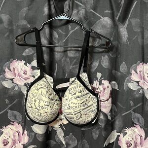 Victoria's Secret Script Design Bra in Black and Cream